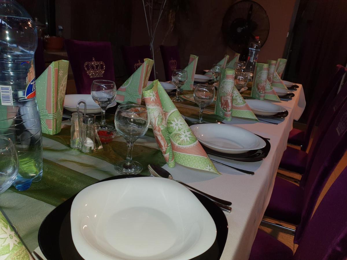 Korona Panzio Bed & Breakfast Blh nad Iplom Bagian luar foto