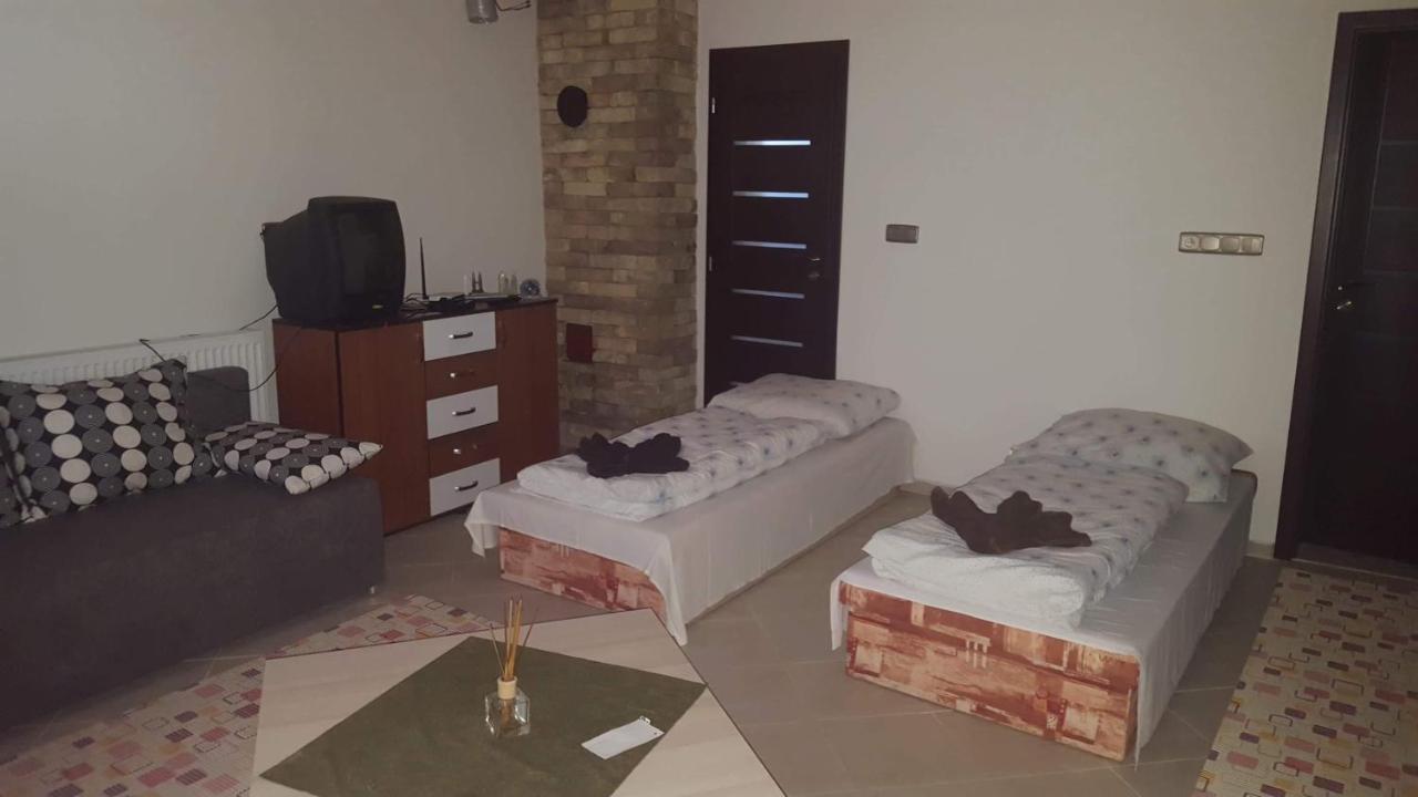 Korona Panzio Bed & Breakfast Blh nad Iplom Bagian luar foto